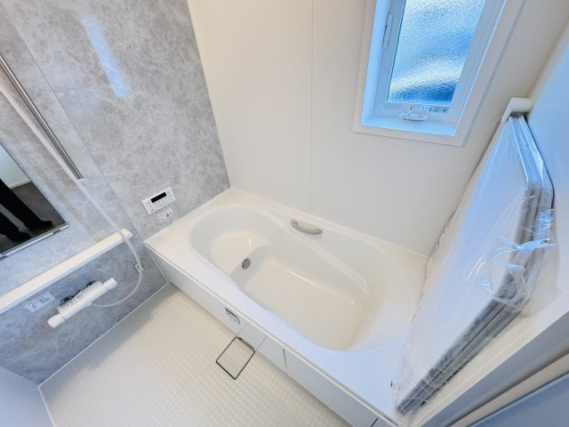 柏市あかね町新築戸建（第2あかね町）の浴室|足を伸ばせる広々浴槽で毎日リラックス♪