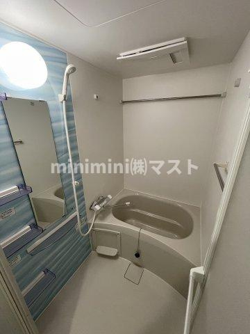 セレニテ本町東リアンの浴室