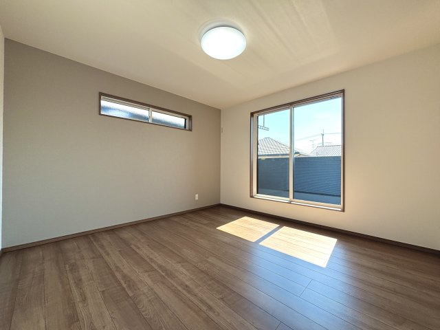 【寝室】