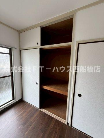 センテコスモ市川の収納