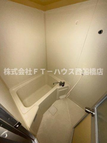 センテコスモ市川の浴室