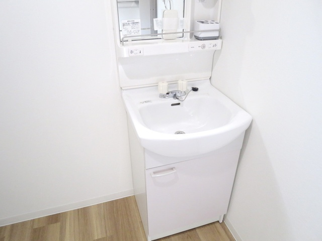 キングハウス東小岩の洗面所|洗面台完備しています♪うがい手洗いもバッチリ！