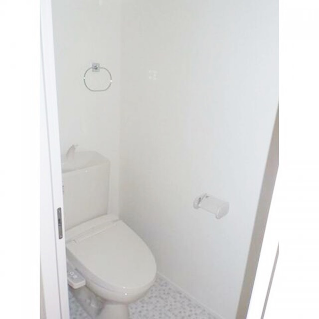 茅ヶ崎市菱沼１丁目のアパートのトイレ|清潔感のあるトイレです