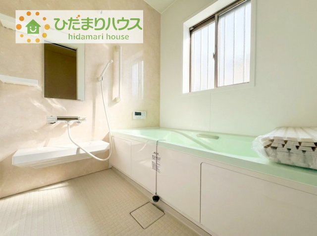 【浴室】 | 筑西市玉戸　中古戸建 | 大人が足を伸ばしても十分な広さ！一人でゆっくりくつろぐ時間も大切です！
