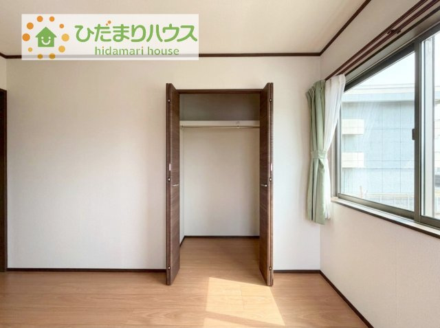 【収納】 | 筑西市玉戸　中古戸建 | お洋服の多い女性に人気！収納力の高いクローゼット付き☆彡