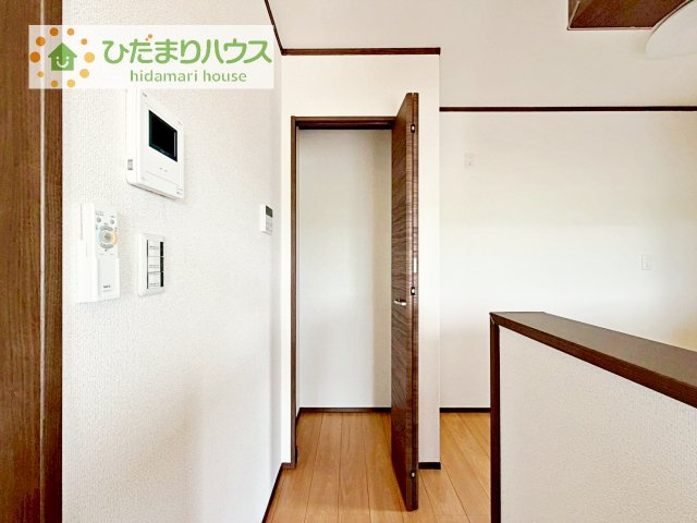 【収納】 | 筑西市玉戸　中古戸建 | キッチン横のパントリー収納は、非常時の飲食物のストックもしっかりできますね♪