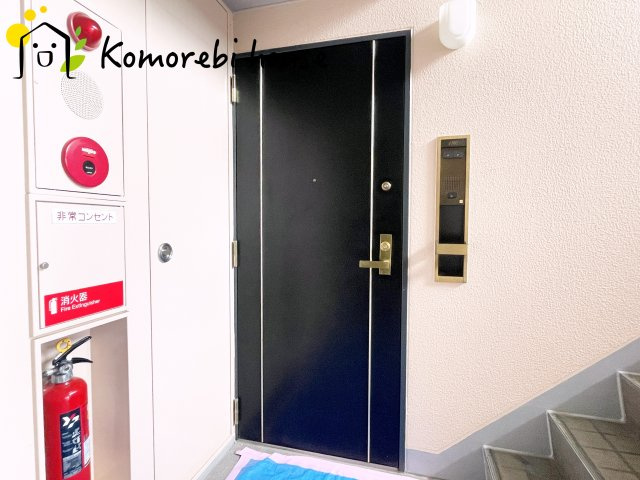 パークシティ白岡ウエストガーデンの玄関|ゆったりとした玄関です