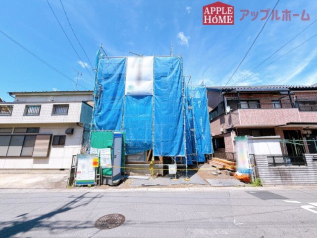 [新築住宅] 坂戸市塚越 全1邸の前面道路含む現地写真