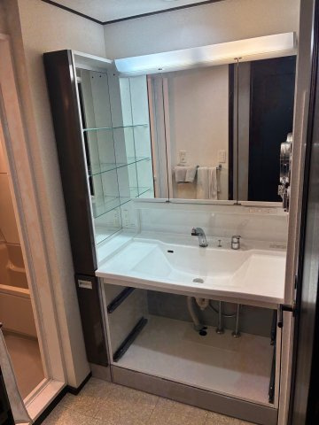 篠原北町パークマンションの独立洗面台