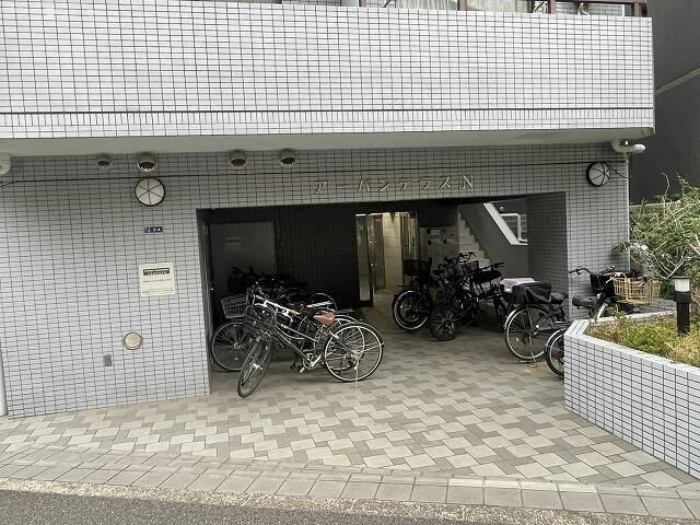 アーバンテラスＮの駐車場