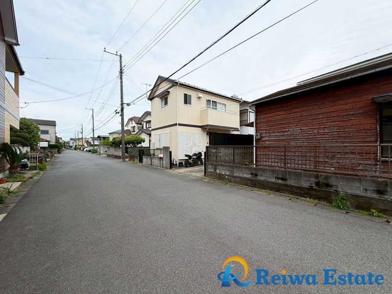 売地　茅ヶ崎市南湖5丁目の前面道路含む現地写真