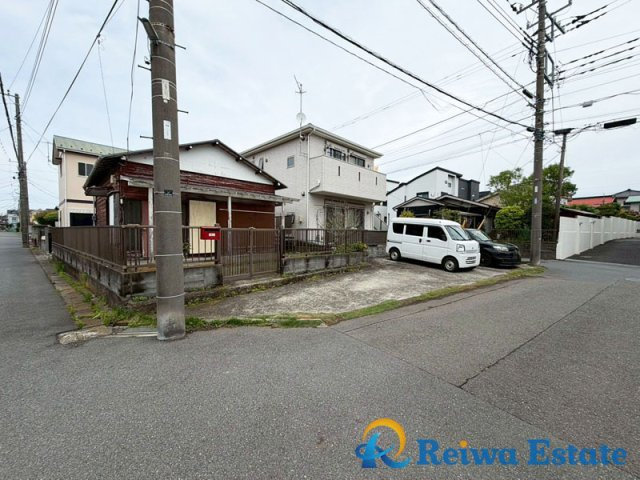 売地　茅ヶ崎市南湖5丁目の前面道路含む現地写真