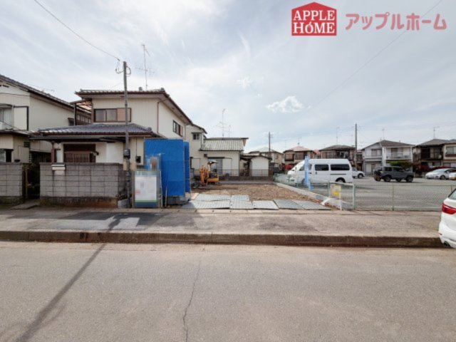 [新築住宅] 熊谷市柿沼 全1邸の前面道路含む現地写真