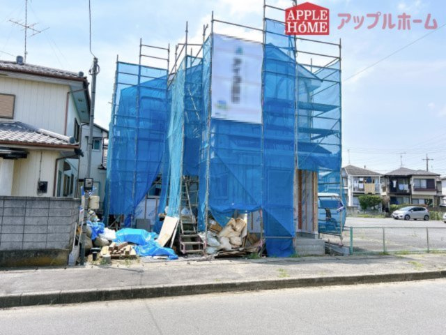 [新築住宅] 熊谷市柿沼 全1邸の前面道路含む現地写真