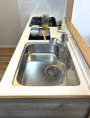 ダイアパレス沼垂四ツ角のキッチン