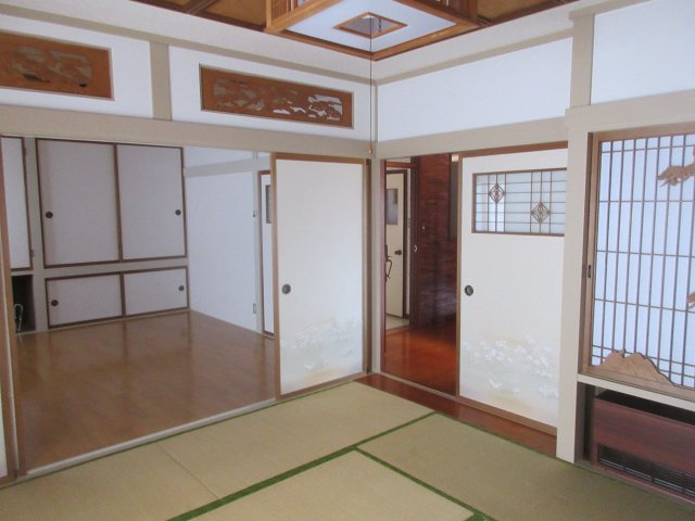 大和コーポの和室