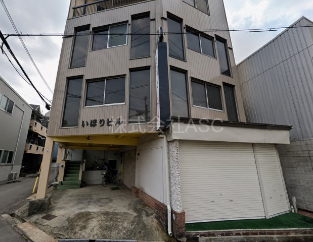 いほりビル 貸店舗・事務所のエントランス