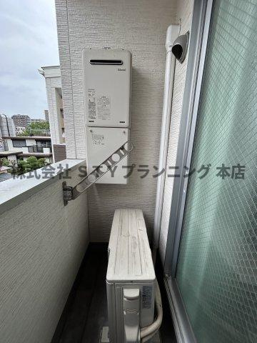 仲介手数料0円！ル・ベリエ平安通のバルコニー