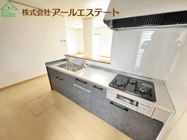 加古川市東神吉町西井ノ口　　JR「宝殿駅」徒歩14分のキッチン