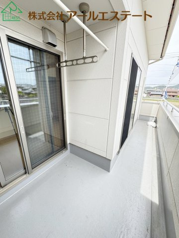 加古川市東神吉町西井ノ口　　JR「宝殿駅」徒歩14分のバルコニー