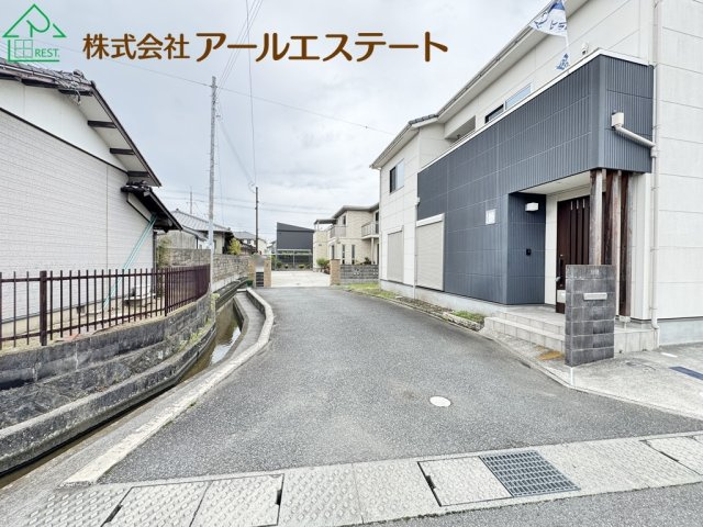 加古川市東神吉町西井ノ口　　JR「宝殿駅」徒歩14分の周辺