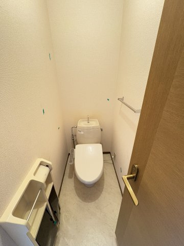 クレールAのトイレ|写真は同タイプを参考に掲載しております。