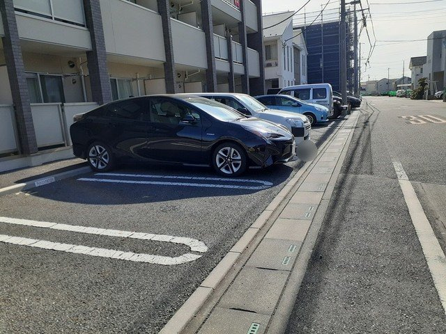 プリムローズ　Ⅱの駐車場