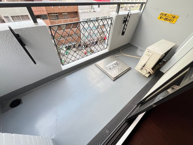サクシード南森町のバルコニー