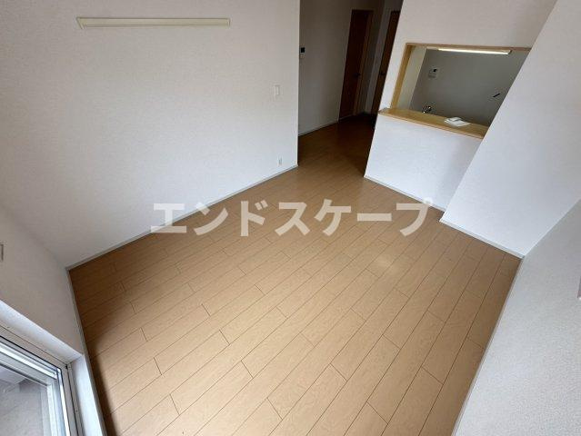 セルフィーユⅡの居間・リビング|高崎、前橋のお部屋探しはエンドスケープまで！お客様の理想お聞かせ下さい♪