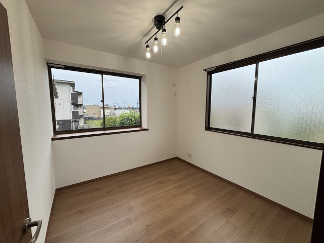 南蔵王5丁目　　中古住宅