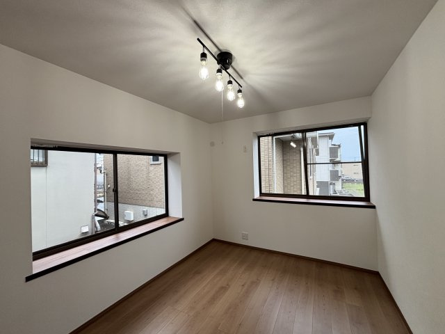 南蔵王5丁目　　中古住宅
