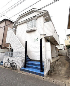 草加市手代３丁目の一棟アパート