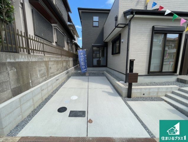 ★29(土)30(日)現地見学可能！★八幡市八幡安居塚　限定1邸の駐車場|駐車スペース！散水栓があるので、こまめに愛車を洗えます！