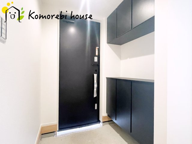 さいたま市北区奈良町079②　新築一戸建て　01の玄関|ゆったりとした玄関です