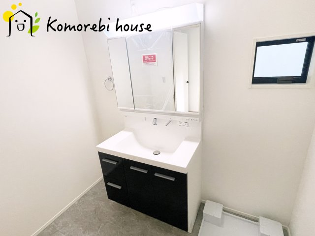 さいたま市北区奈良町079②　新築一戸建て　01の独立洗面台|独立洗面化粧台が付いています