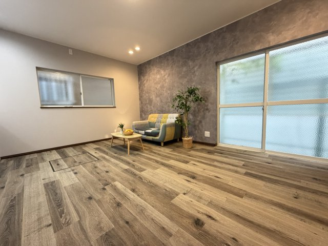 尼崎市東難波町４丁目戸建