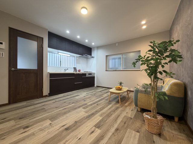 尼崎市東難波町４丁目戸建のキッチン