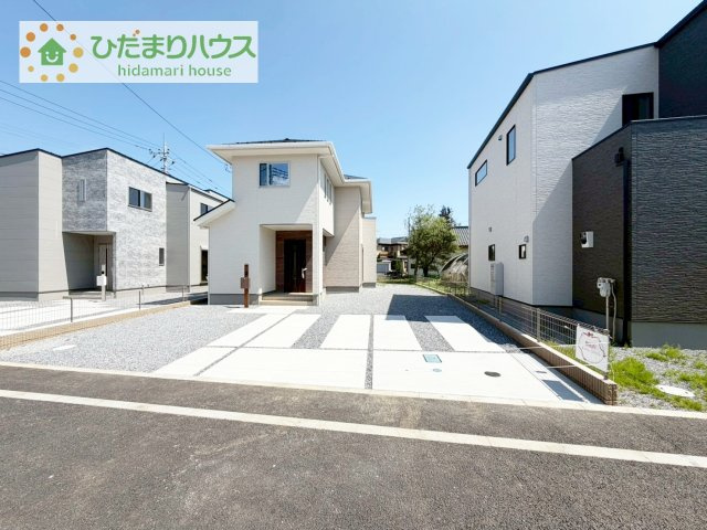 【駐車場】 | 牛久市牛久町第1期　新築戸建　3号棟 | カースペース3台ＯＫ！来客用にもスペースを確保できて安心ですね(^^)/