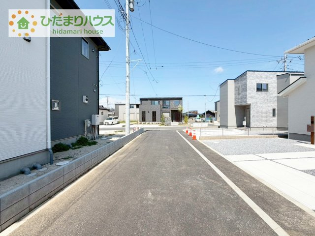 【前面道路含む現地写真】 | 牛久市牛久町第1期　新築戸建　3号棟