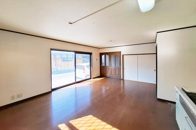 岸和田市畑町1丁目の居間・リビング|LDK