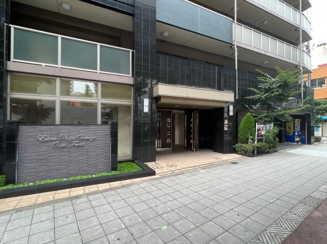 エステムプラザ大阪城パークフロントのエントランス