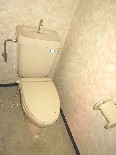 MKビルのトイレ|ゆったりとした空間のトイレです