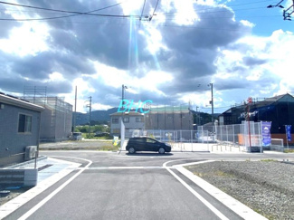 【前面道路含む現地写真】 | 雄琴５丁目　分譲７区画２号地