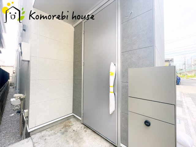 さいたま市北区奈良町079②　新築一戸建て　02の玄関|明るい玄関です