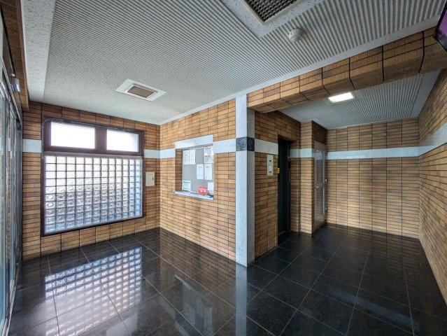 プログレス松島Ⅵのエントランス