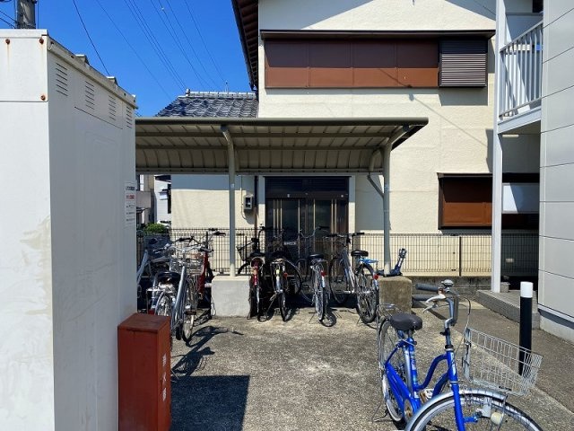 レオパレス草薙駅前西館のその他