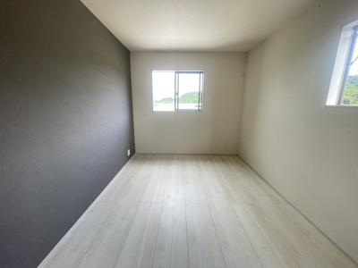 【洋室】 | 八重瀬町与座（全6棟）3号棟 | 3号棟　洋室7.5帖＋WIC付き♪