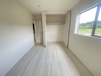【洋室】 | 八重瀬町与座（全6棟）3号棟 | 3号棟　洋室6.5帖＋CL付き♪