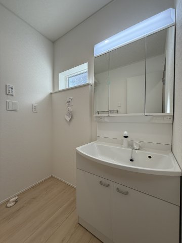 【現地画像あり】高座郡寒川町小谷第20　全２棟　2号棟の内装|同じ工務店様の施工例です。
