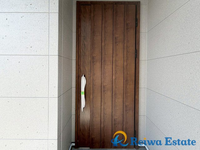 新築戸建　茅ヶ崎市松林1丁目の玄関
